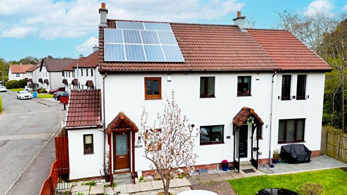 2 Bedroom Semi-Detached House For Sale In Newford Grove, Clarkston, G76