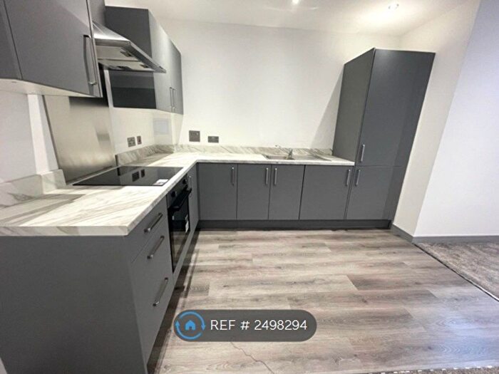 2 Bedroom Flat To Rent In Prospect Hill, Redditch, B97