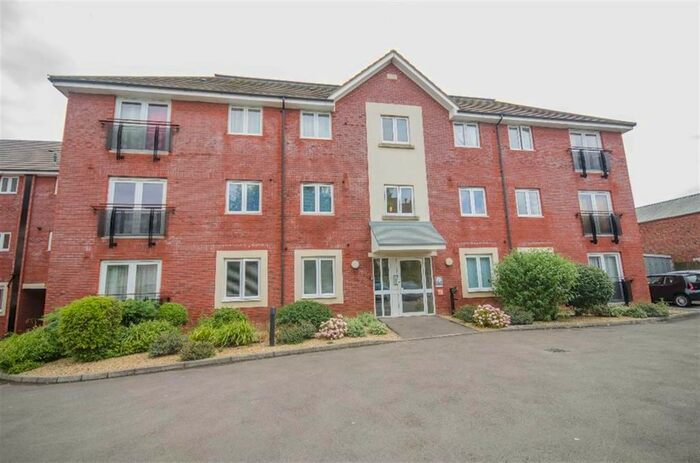 2 Bedroom Flat To Rent In Alexandra Park, Fishponds, Bristol, BS16