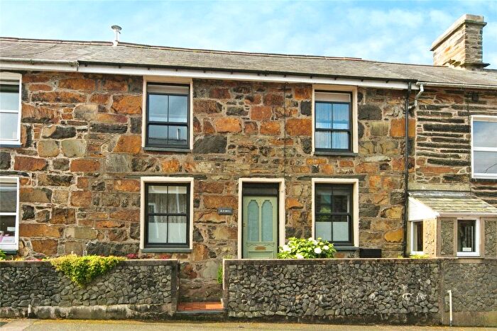 3 Bedroom Terraced House For Sale In Bryn Brisgyll, Blaenau Ffestiniog, Gwynedd, LL41
