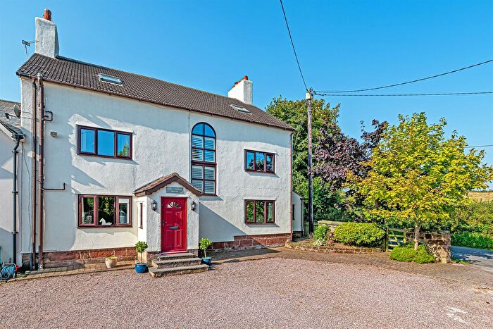 6 Bedroom Semi-Detached House For Sale In Hillfoot Lane, Newton, Frodsham, WA6