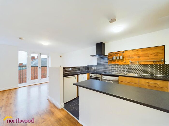 2 Bedroom Duplex For Sale In Church Lane, Banbury, OX16