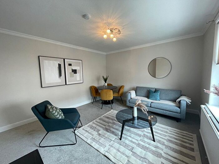 2 Bedroom Flat To Rent In Hepburn Street, Dundee, DD3