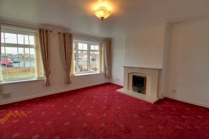 2 Bedroom Bungalow To Rent In Parkway, Armthorpe, Doncaster, DN3