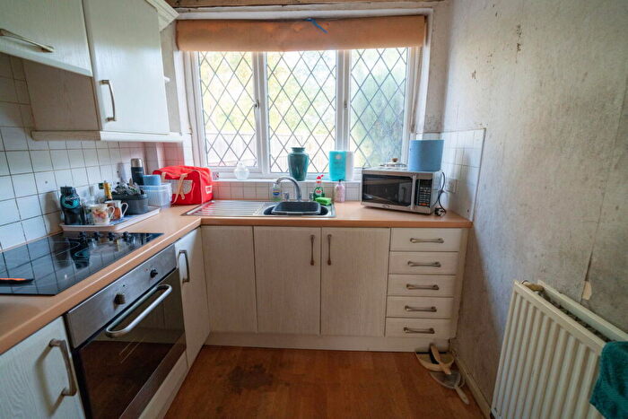 3 Bedroom Semi-Detached House For Sale In Widney Lane, Solihull, B91