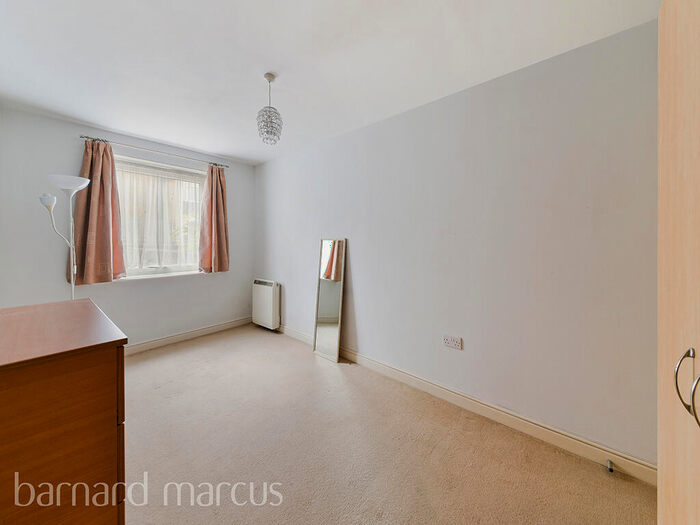 1 Bedroom House To Rent In Alder Court Cline Road, Bounds Green, N11