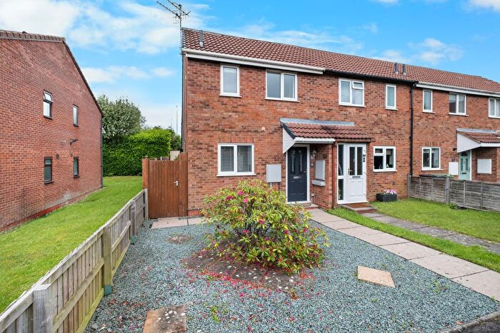 1 Bedroom End Of Terrace House For Sale In Mayfield Close, Catshill, Bromsgrove, B61