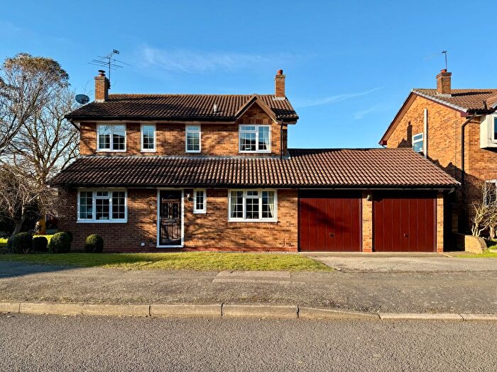4 Bedroom Detached House For Sale In Greenway, Braunston, Northamptonshire, NN11