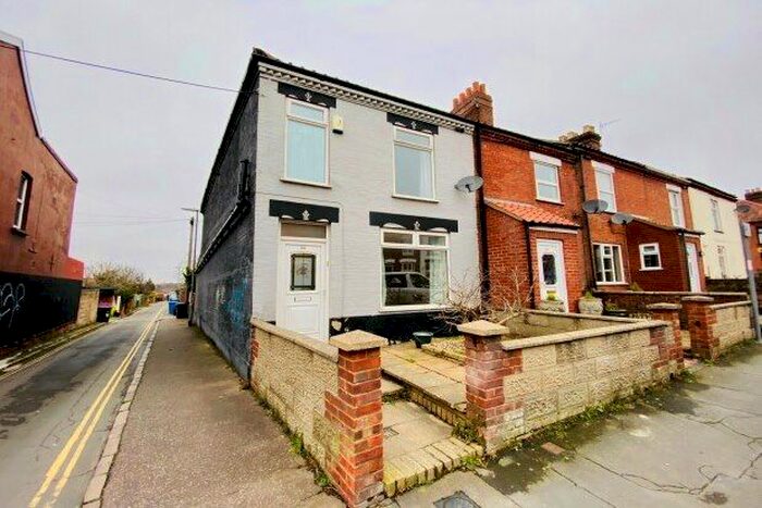 3 Bedroom End Of Terrace House To Rent In Spencer Street, Norwich, NR3