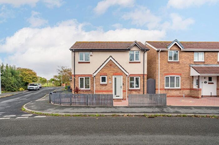 3 Bedroom Detached House For Sale In Bodelwyddan Avenue, Kinmel Bay, LL18