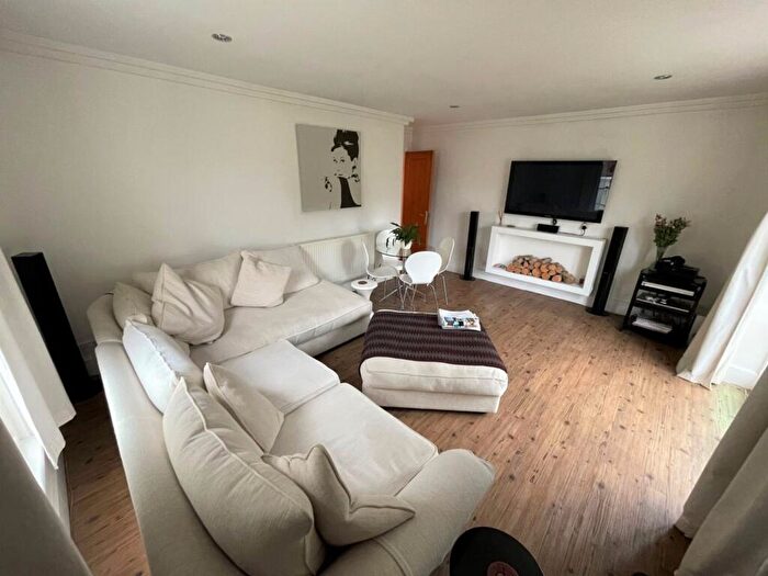 2 Bedroom Flat To Rent In Pittville Circus Road, Askham Court Pittville Circus Road, GL52