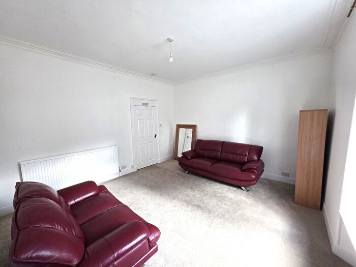 1 Bedroom Flat To Rent In Craig Place, Torry, Aberdeen, AB11