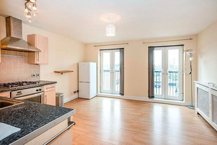 1 Bedroom Flat To Rent In Flat Louise Court London Road, Waterlooville, Hampshire, PO7
