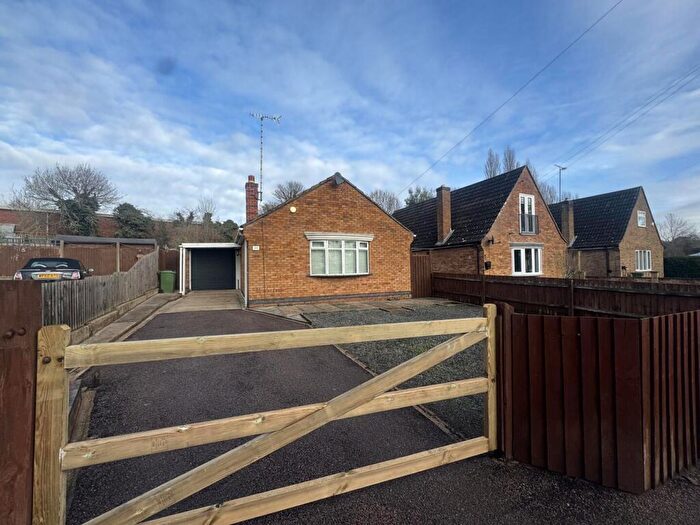 2 Bedroom Detached Bungalow For Sale In New Bridge Road, Glen Parva, Leicester, LE2