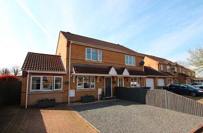 3 Bedroom Semi Detached House For Sale In Eastholm, Lincoln, LN2