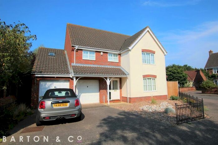 4 Bedroom Detached House To Rent In Birch Close, Norwich, NR9