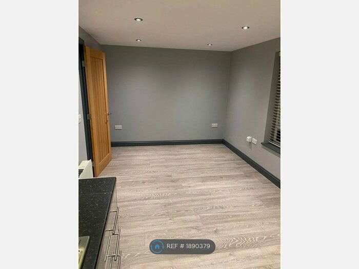1 Bedroom Flat To Rent In Twisden Road, East Malling, West Malling, ME19