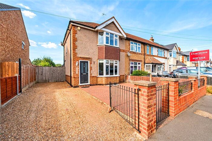 2 Bedroom End Of Terrace House For Sale In Hart Road, Byfleet, KT14