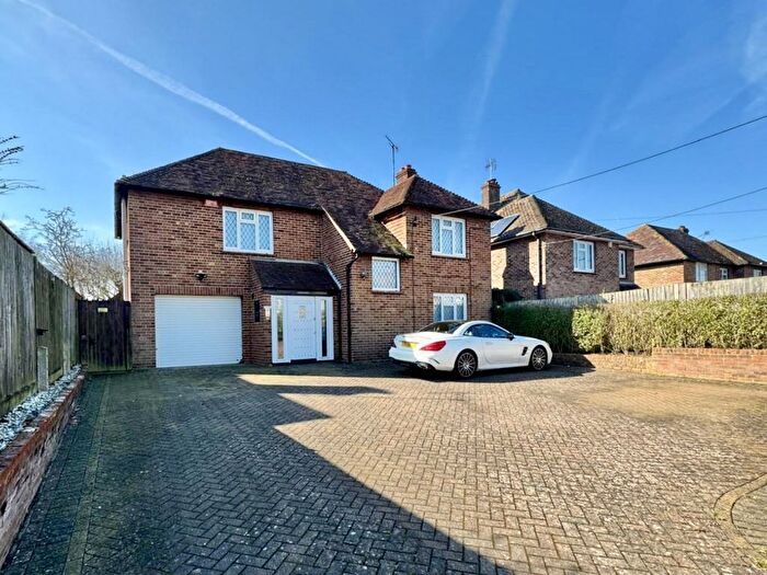 4 Bedroom Detached House For Sale In Bower Road, Ashford, TN25