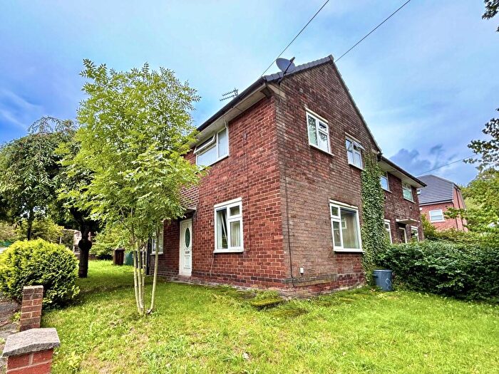 3 Bedroom Semi-Detached House For Sale In Duxbury Drive, Bury, BL9