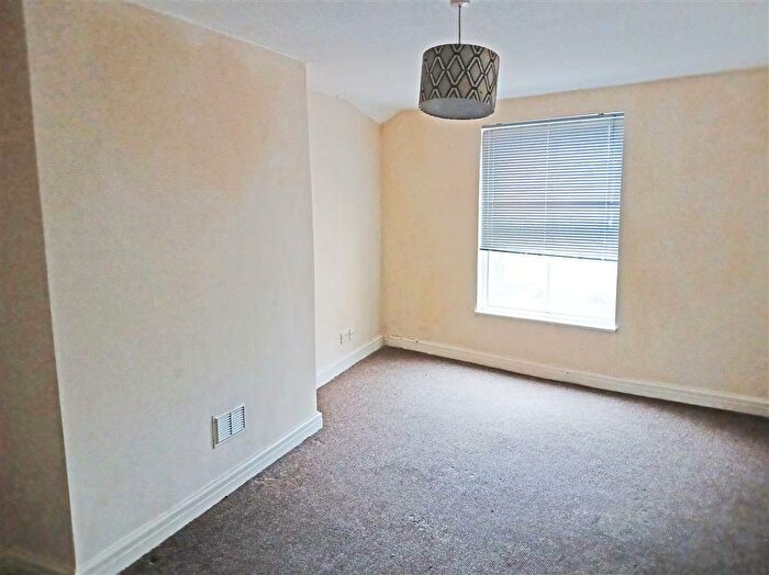 2 Bedroom Flat For Sale In Deansgate, Bolton, BL1