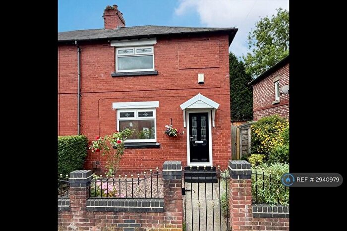3 Bedroom Semi-Detached House To Rent In Southcliffe Road, Stockport, SK5