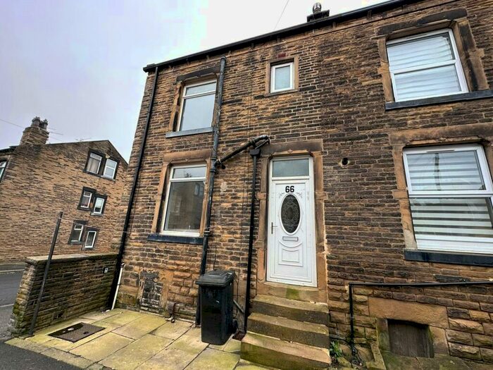 2 Bedroom End Of Terrace House To Rent In Gillroyd Parade, Morley, Leeds, LS27