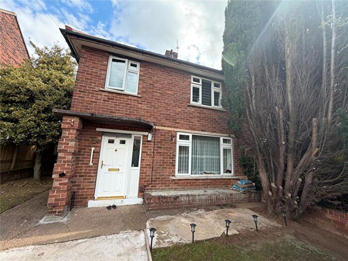 3 Bedroom Semi Detached House For Sale In Atholl Crescent, Doncaster, South Yorkshire, DN2