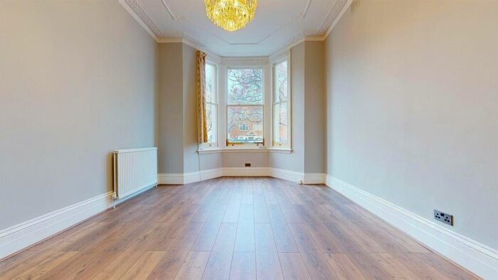 1 Bedroom Flat For Sale In Finborough Road, Chelsea, SW10