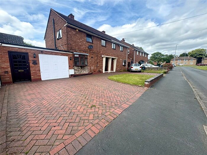 3 Bedroom Semi Detached House For Sale In Queens Lea, Willenhall, West Midlands, WV12