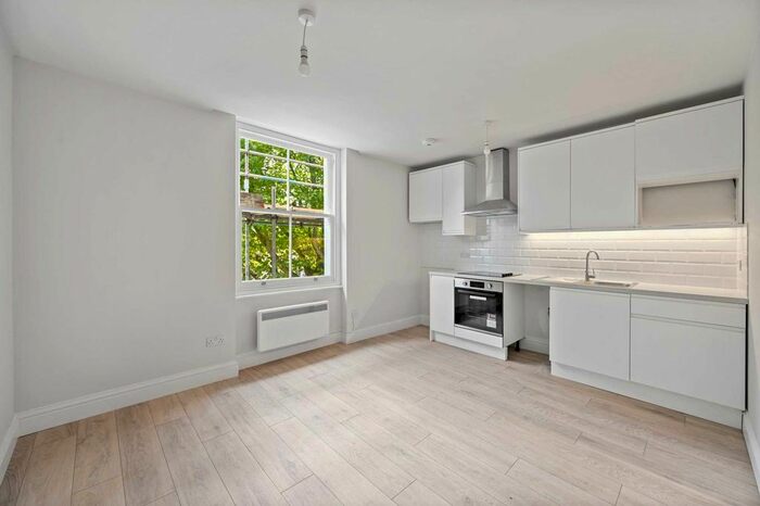 1 Bedroom Flat To Rent In Bassett Road, London, W10
