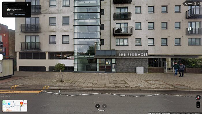 2 Bedroom Flat To Rent In High Road, Chadwell Heath, RM6