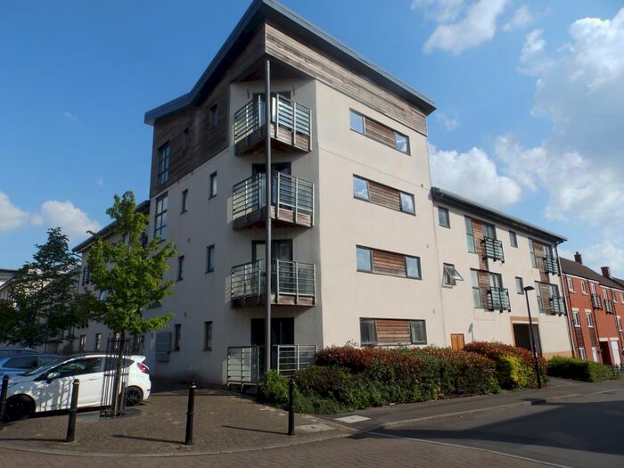 2 Bedroom Flat To Rent In Pasteur Drive, Swindon SN1