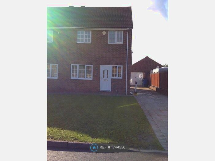 3 Bedroom Semi-Detached House To Rent In Battle Close, Lindholme, Doncaster, DN7