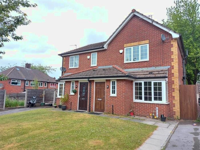 3 Bedroom Semi-Detached House To Rent In Aspinall Gardens, Middleton, Manchester. M24