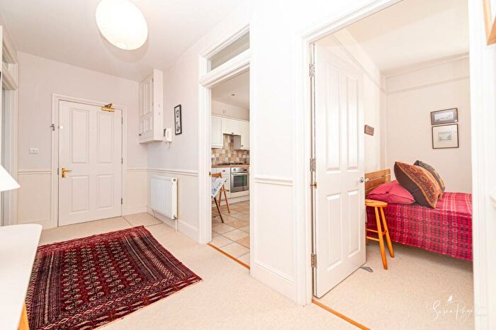 2 Bedroom Apartment For Sale In Victoria Lodge, St. Thomas Street, Ryde, PO33
