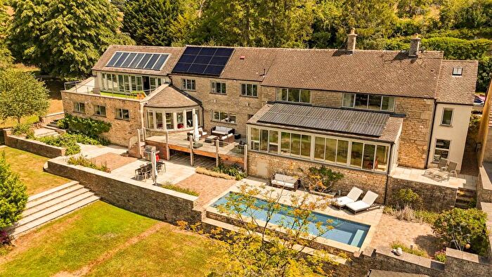 5 Bedroom Barn Conversion For Sale In Abnash, Chalford Hill, Stroud, GL6