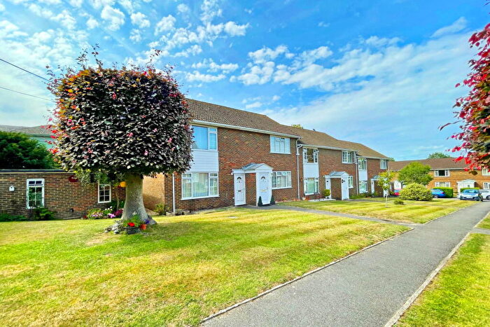 2 Bedroom Flat For Sale In Clerks Acre, Hassocks, West Sussex, BN6