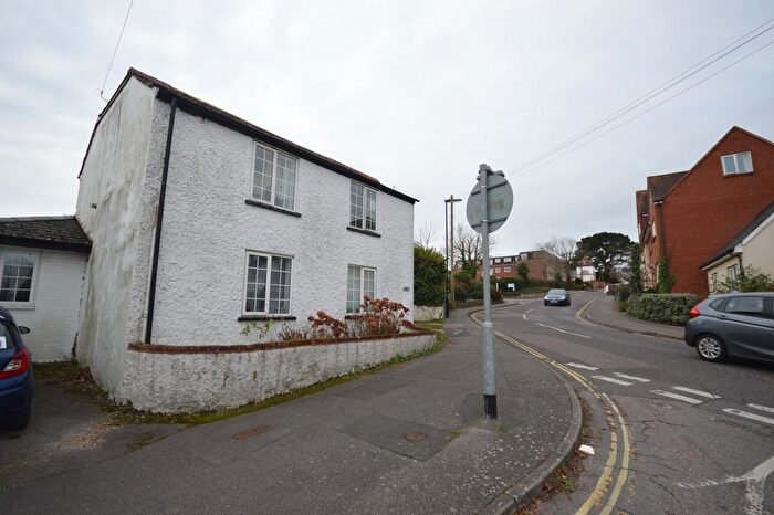 1 Bedroom Flat To Rent In Cannon Gate Court, Cannon Street, Lymington, Hampshire, SO41