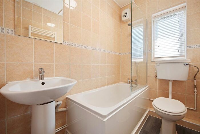 1 Bedroom Property To Rent In North End Road, Wembley, HA9