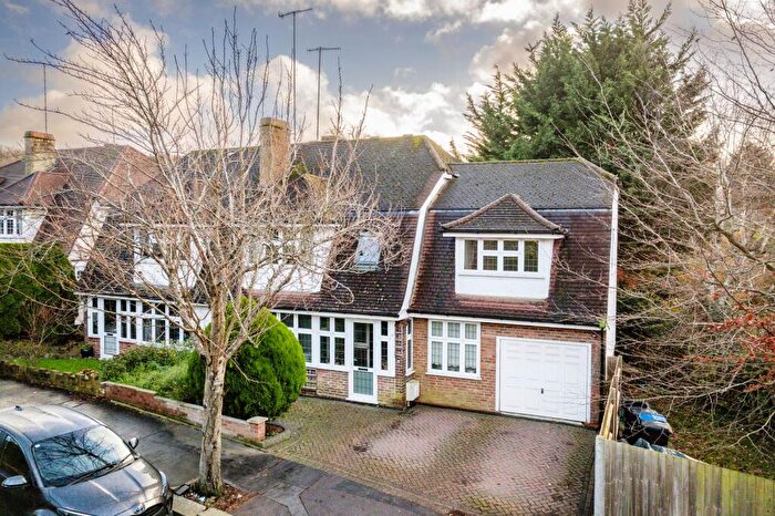 5 Bedroom Semi Detached House For Sale In Ballards Way, South Croydon, CR2