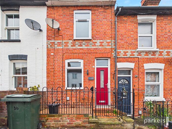 3 Bedroom Terraced House For Sale In Edgehill Street, Reading, Berkshire, RG1