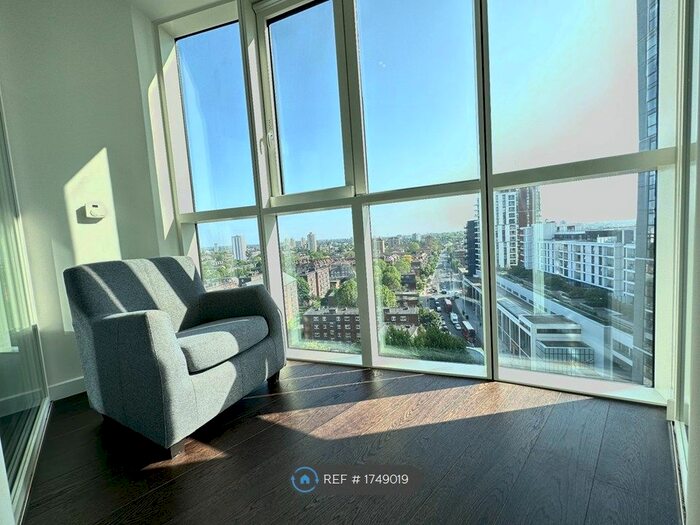 2 Bedroom Flat To Rent In Wandsworth Road, London, SW8