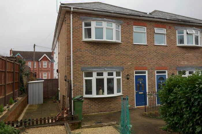 2 Bedroom Semi-Detached House To Rent In St. Michaels Road, Aldershot, GU12