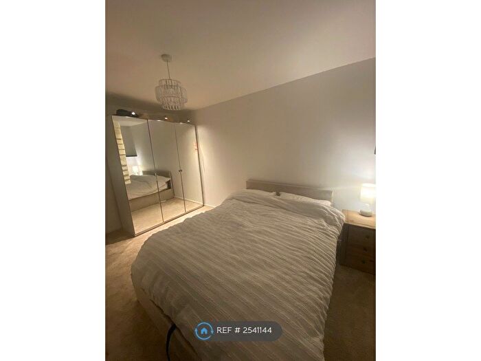 2 Bedroom Flat To Rent In Armstrong Quay, Liverpool, L3