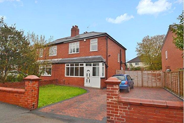 3 Bedroom Semi Detached House To Rent In Talbot Avenue, Leeds, LS8