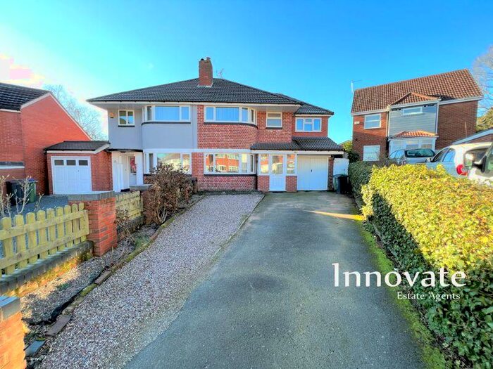 5 Bedroom Semi-Detached House To Rent In Warley Croft, Oldbury, B68