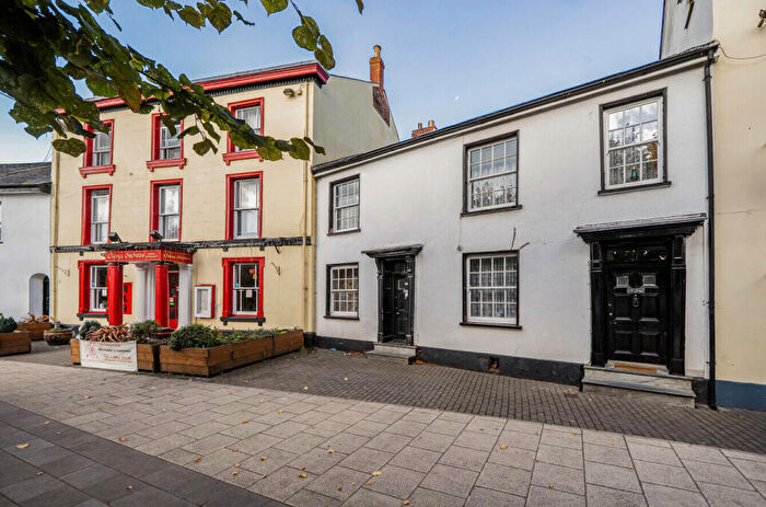 3 Bedroom Terraced House For Sale In High Street, Cullompton, EX15