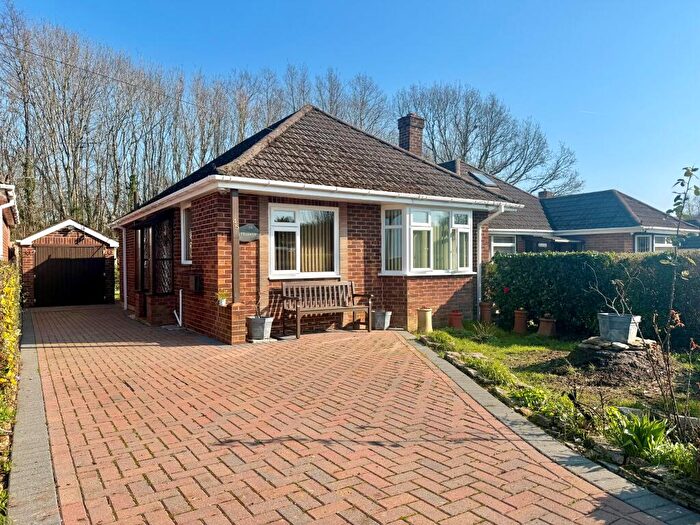 3 Bedroom Detached Bungalow For Sale In West End, Southampton, SO30