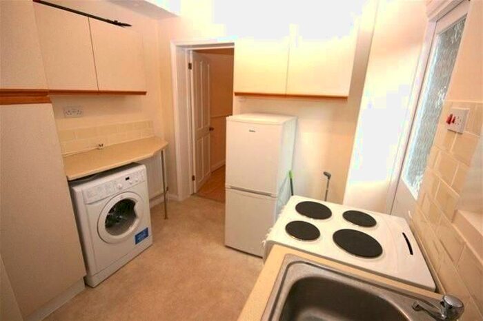 1 Bedroom Flat To Rent In Belmont Road, Reading, RG30